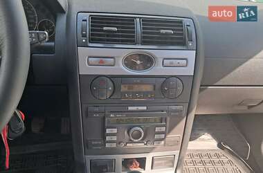 Лифтбек Ford Mondeo 2006 в 