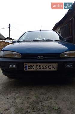 Універсал Ford Mondeo 1995 в Костопілі