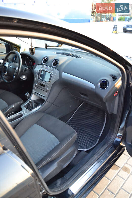 Универсал Ford Mondeo 2009 в Нововолынске