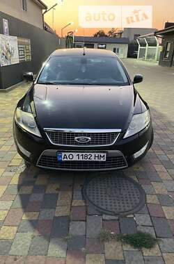 Ліфтбек Ford Mondeo 2010 в Ужгороді