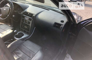 Седан Ford Mondeo 2001 в 