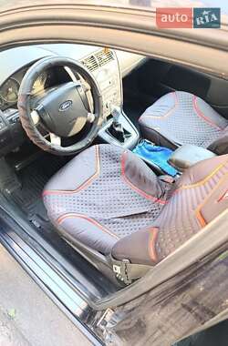 Седан Ford Mondeo 2004 в Києві