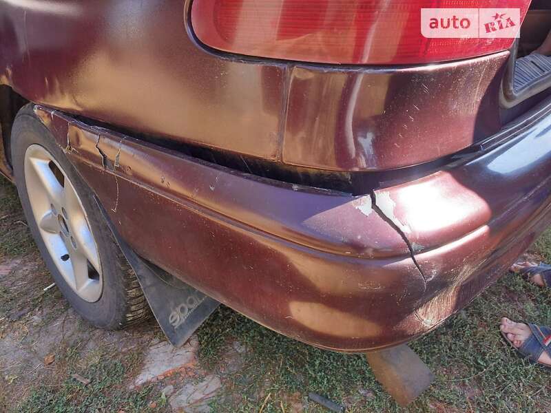 Ліфтбек Ford Mondeo 1995 в Гайсину