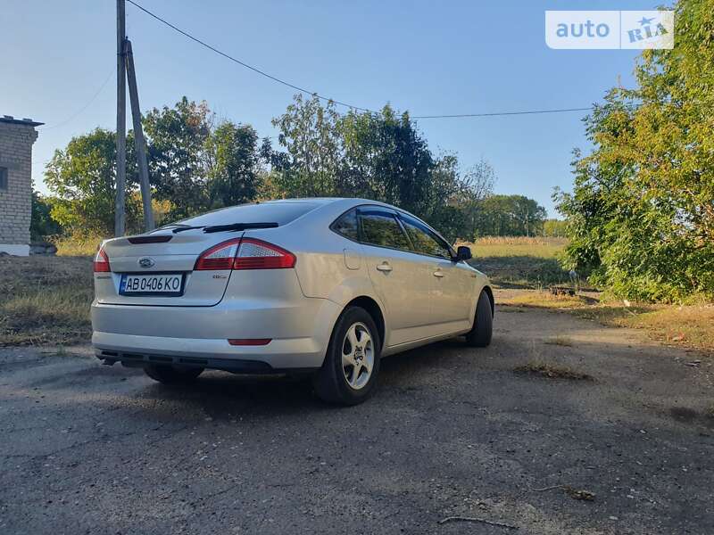 Лифтбек Ford Mondeo 2008 в Песчанке