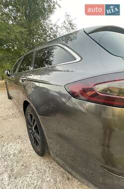 Універсал Ford Mondeo 2015 в  фото 20 Універсал Ford Mondeo 2015 в