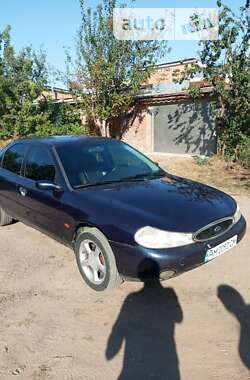 Лифтбек Ford Mondeo 2000 в Бердичеве