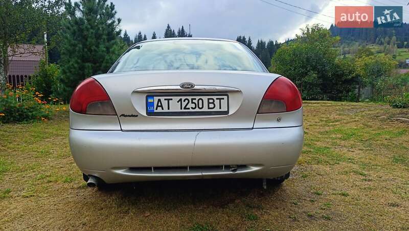 Седан Ford Mondeo 1998 в Долине