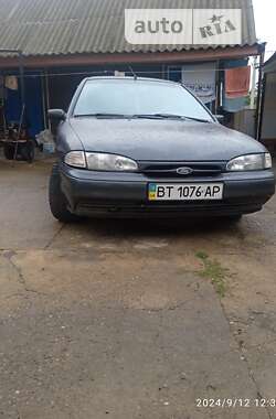 Седан Ford Mondeo 1993 в Черновцах