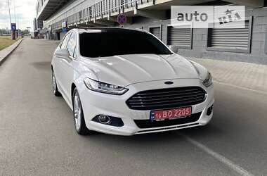 Седан Ford Mondeo 2015 в Киеве