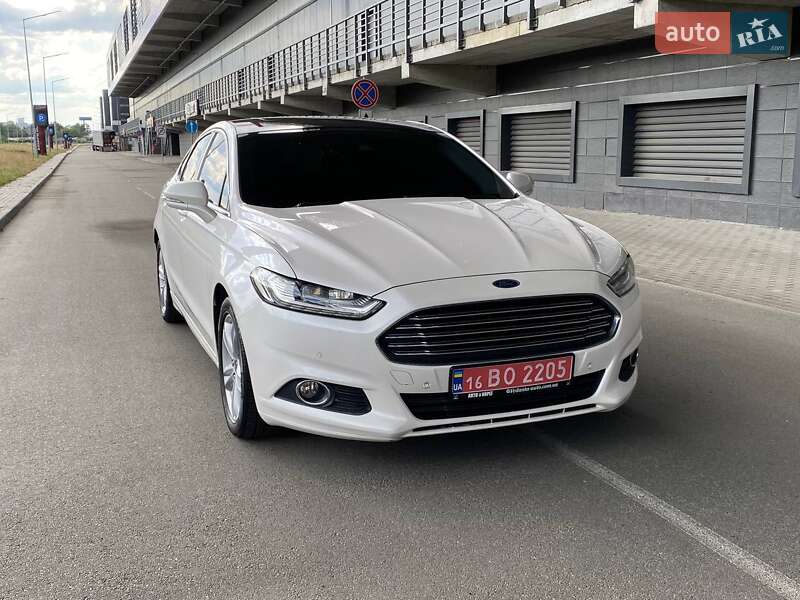 Седан Ford Mondeo 2015 в Києві