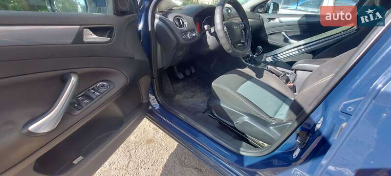 Универсал Ford Mondeo 2011 в Калуше