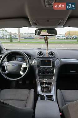 Лифтбек Ford Mondeo 2012 в Умани