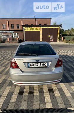 Седан Ford Mondeo 2006 в Сваляві