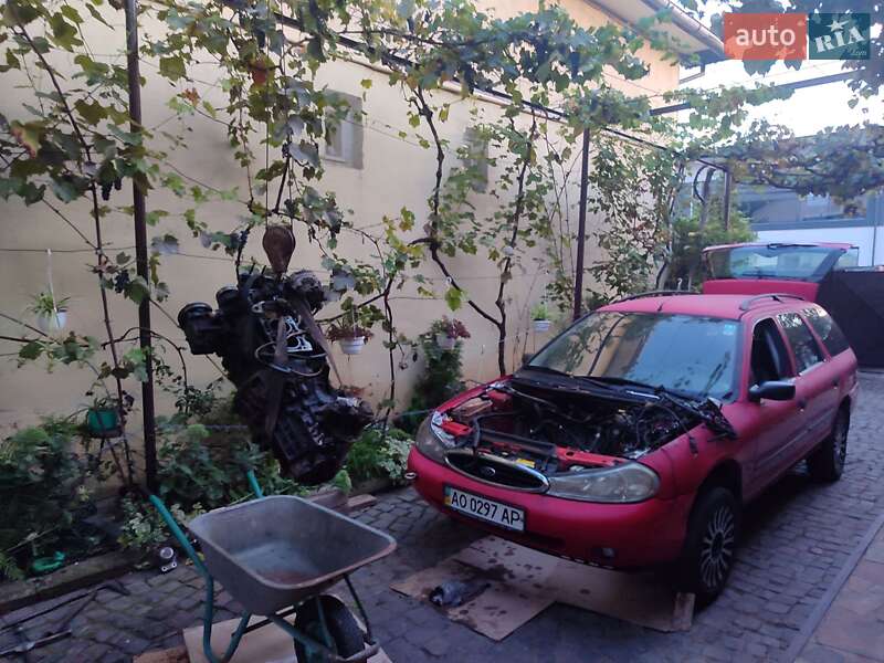 Універсал Ford Mondeo 1999 в Мукачевому