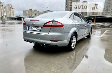 Седан Ford Mondeo 2010 в 