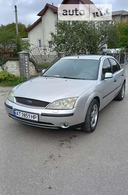 Лифтбек Ford Mondeo 2002 в Надворной