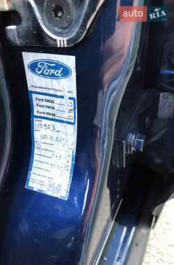 Лифтбек Ford Mondeo 2013 в 