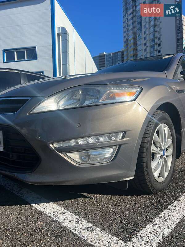 Лифтбек Ford Mondeo 2013 в Киеве
