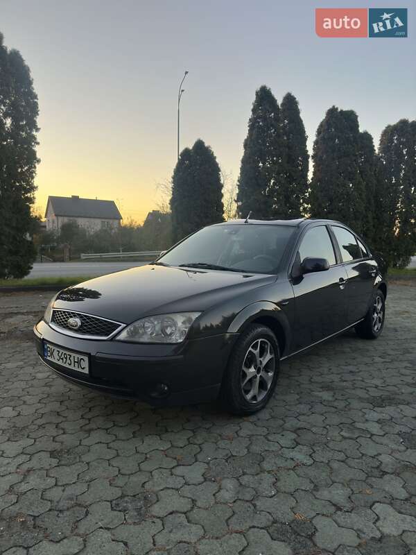 Седан Ford Mondeo 2005 в Дубні