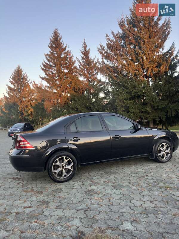 Седан Ford Mondeo 2005 в Дубні
