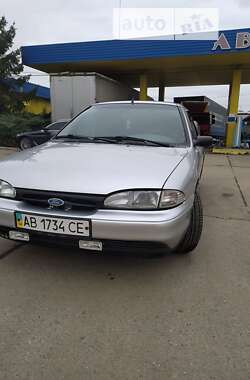 Седан Ford Mondeo 1995 в Умани