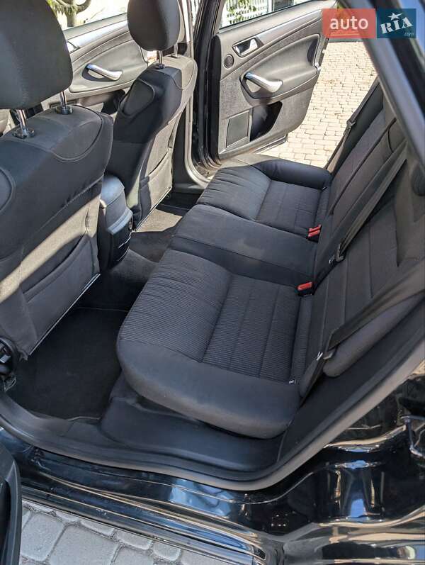 Седан Ford Mondeo 2011 в Виннице