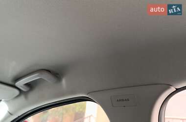 Седан Ford Mondeo 2012 в 