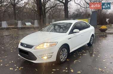 Седан Ford Mondeo 2014 в Киеве