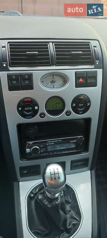 Универсал Ford Mondeo 2002 в Владимире