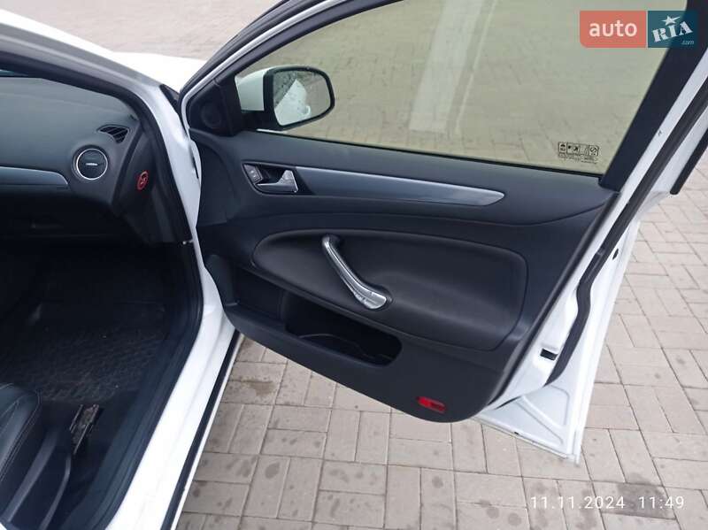 Седан Ford Mondeo 2012 в Днепре