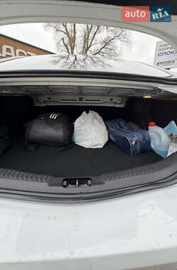 Седан Ford Mondeo 2012 в 