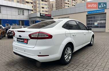 Седан Ford Mondeo 2012 в Одесі