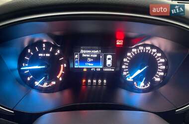Седан Ford Mondeo 2015 в 