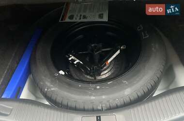 Седан Ford Mondeo 2015 в 