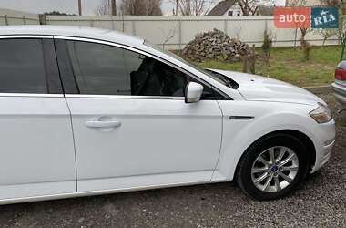 Седан Ford Mondeo 2011 в Звягелі