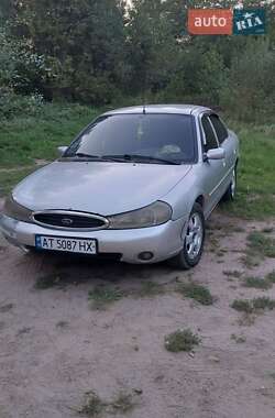 Седан Ford Mondeo 1996 в Яворові