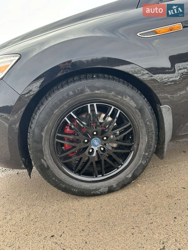 Седан Ford Mondeo 2007 в Селищі