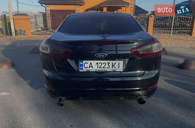 Седан Ford Mondeo 2012 в Шполе