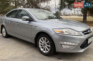 Седан Ford Mondeo 2011 в 
