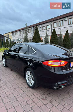 Седан Ford Mondeo 2015 в Стрию