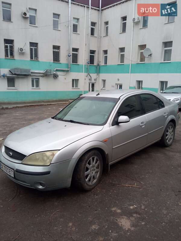 Седан Ford Mondeo 2002 в Кременце