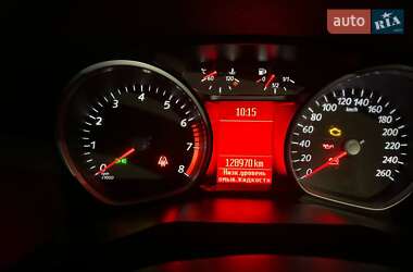 Седан Ford Mondeo 2012 в 