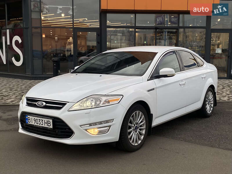 Седан Ford Mondeo 2012 в Києві