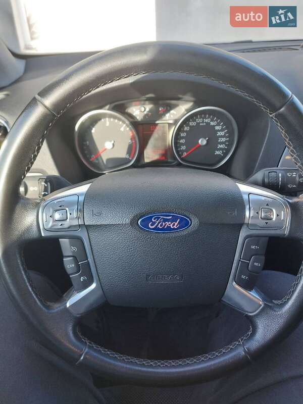 Универсал Ford Mondeo 2011 в Житомире