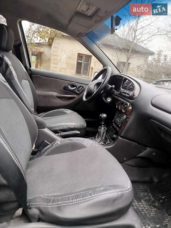 Лифтбек Ford Mondeo 1999 в Могилев-Подольске