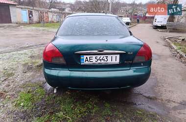 Седан Ford Mondeo 2000 в 