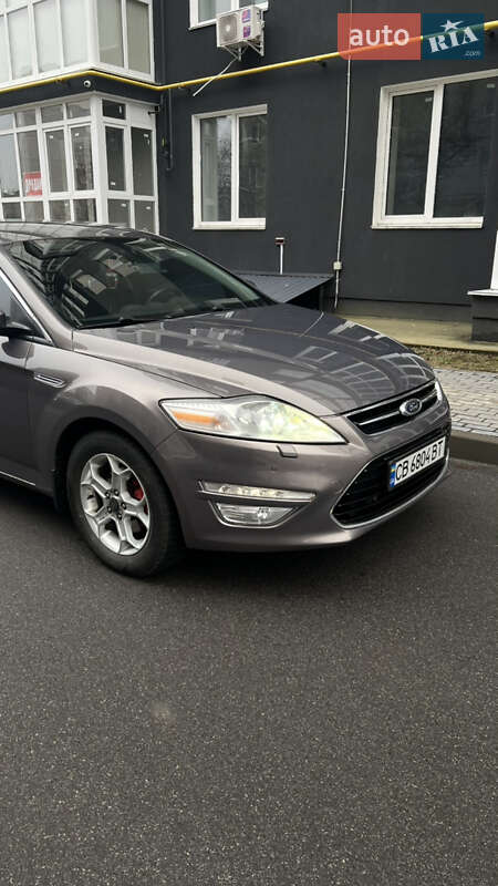 Седан Ford Mondeo 2011 в Чернигове