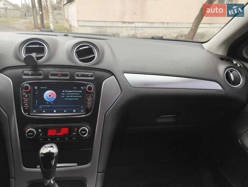 Лифтбек Ford Mondeo 2012 в Кривом Роге