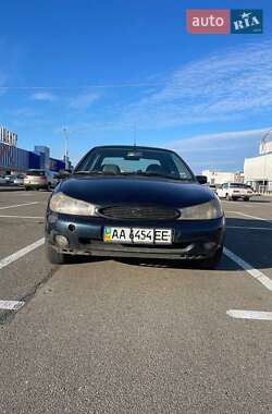 Седан Ford Mondeo 1998 в Киеве