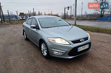 Седан Ford Mondeo 2012 в 